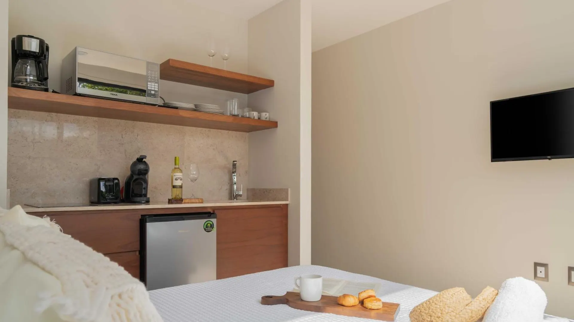 Phimai Suite & Infinity Pool, Fast Wifi, Nespresso & Netflix 图卢姆 0*,  墨西哥