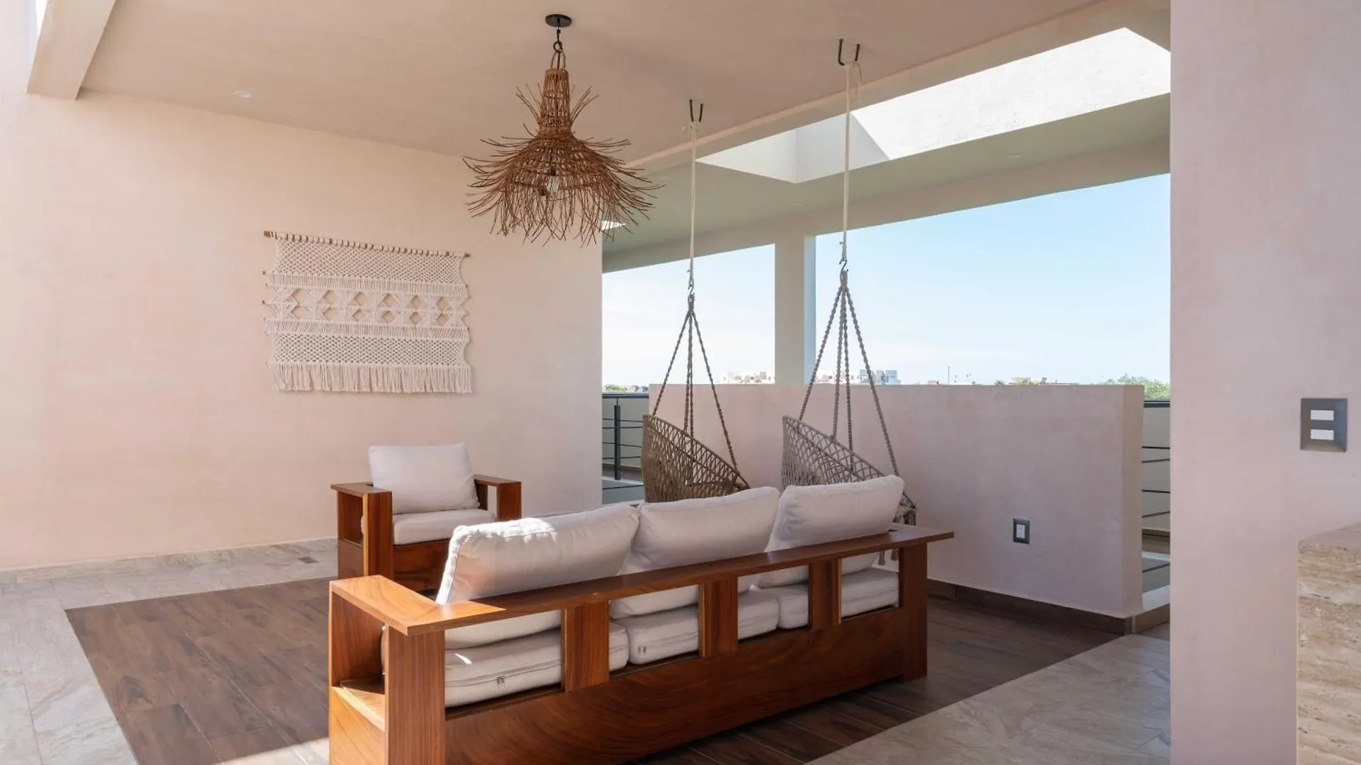 アパート Phimai Suite & Infinity Pool, Fast Wifi, Nespresso & Netflix トゥルム