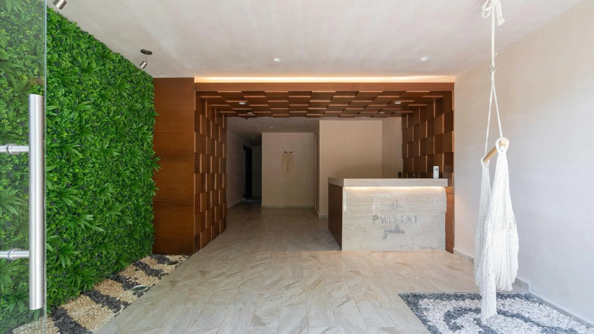 Phimai Suite & Infinity Pool, Fast Wifi, Nespresso & Netflix トゥルム アパート